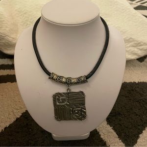 Chunky silver necklace